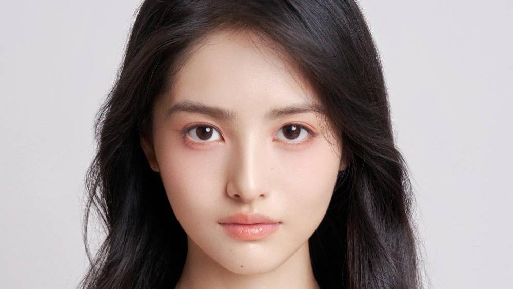 周星驰新作《功夫女足》热血上映 新任“星女郎”雪野备受关注
