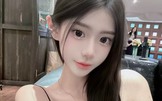 我破产后女友卷款跑路，说我配不上她，我回家继承千亿家产后，她却悔恨不已