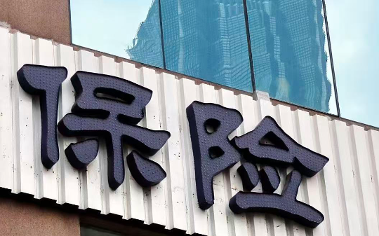 好兄弟骗我买200万保险，承诺本金随时取用，结果要到我102岁才能取