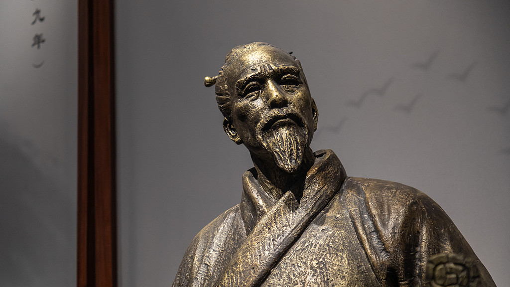 扁鹊是个代号吗？为何能“活”四百年？揭开中华医祖的千年谜团