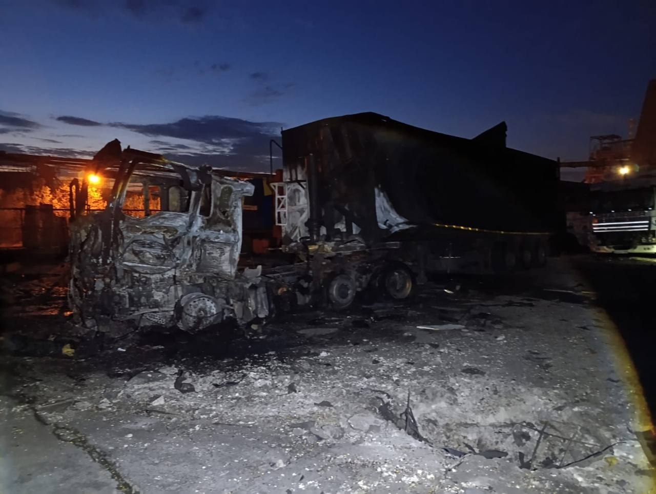 2月24日夜，俄军导弹无人机再次光顾敖德萨地区，主要打击港口基础设施，副总理库列