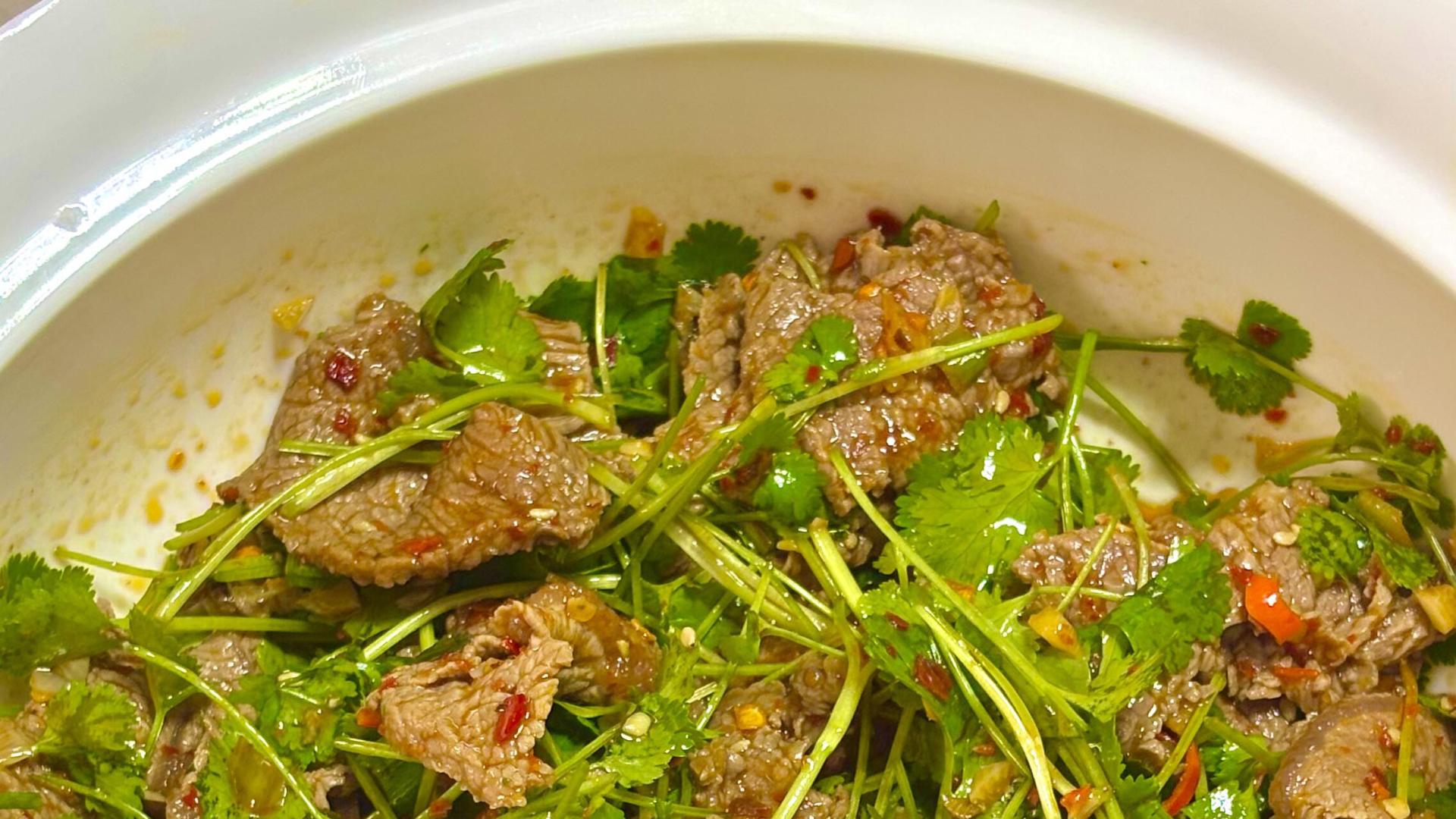 如果我开店，这香菜拌牛肉一定是招牌！