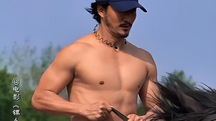 《镖人》看点：吴京的肌肉，谢霆锋的脸，陈丽君射箭，燕子娘的身材