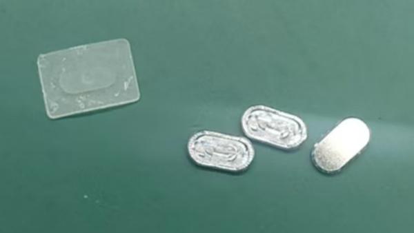 硅胶按键粘铝盖用什么胶水牢固？