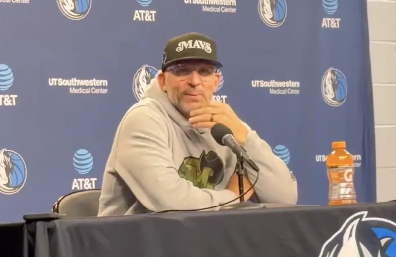 今日NBA常规赛，独行侠将对阵魔术。

独行侠主帅杰森-基德接受了记者采访，谈及