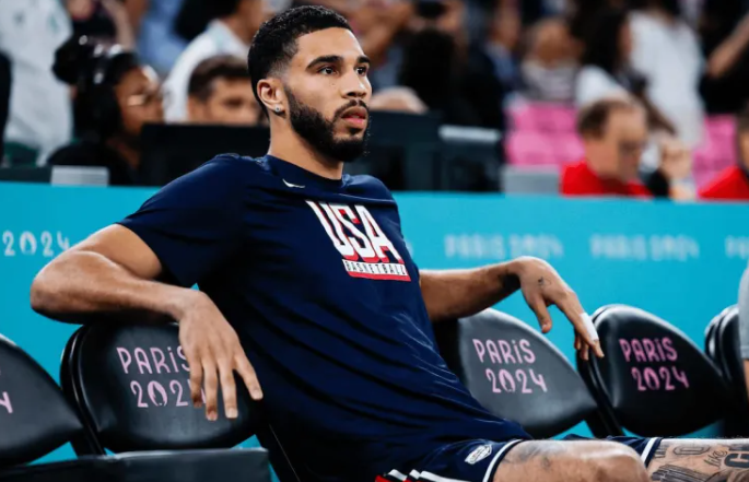 ESPN记者透露，自己曾在巴黎被热火球员巴姆-阿德巴约当面质问，起因是他在节目中