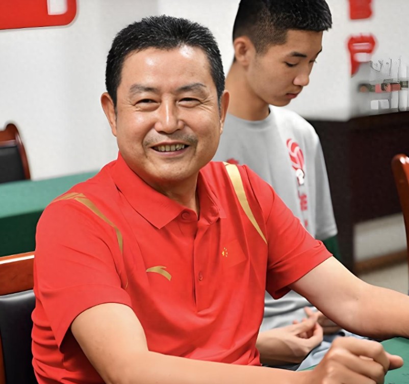 陈忠和69岁不显老，为大龄儿子的婚事操心。
 
陈忠和德高望重，他的儿子也错不了