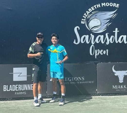 ATP萨拉索塔挑战赛，吴易昺6-1/4-6/6-3击败多斯塔尼奇，夺得2026赛