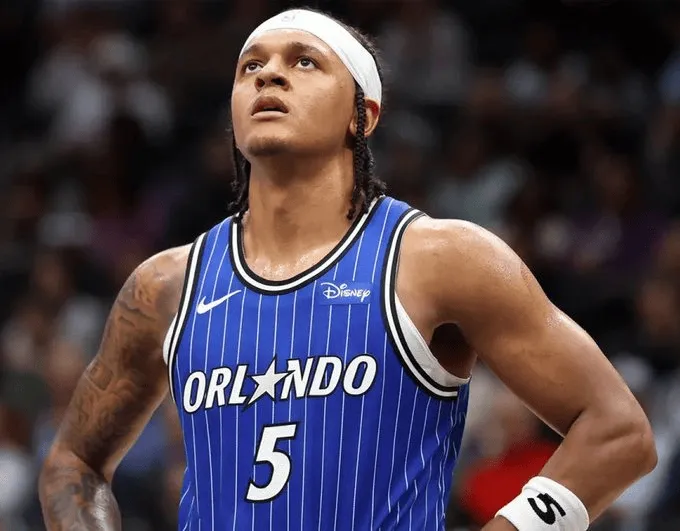 昨日NBA附加赛，魔术客场97-109不敌76人。

此役，班凯罗全场22投仅7