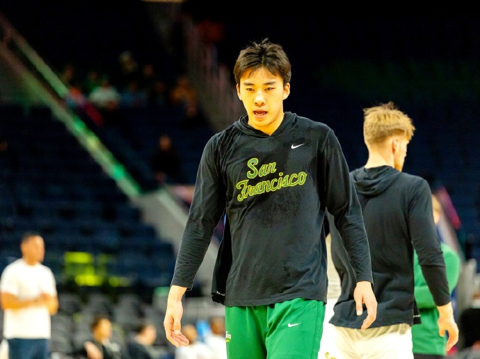 中国男篮锋线新星王俊杰刚结束了NCAA大三赛季征程，其所在的旧金山大学以1分之差