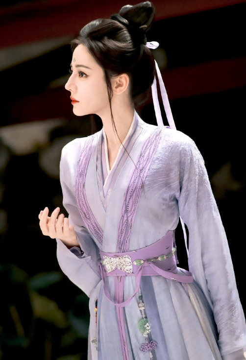 不要再咀嚼小小的悲观而忘掉整个世界