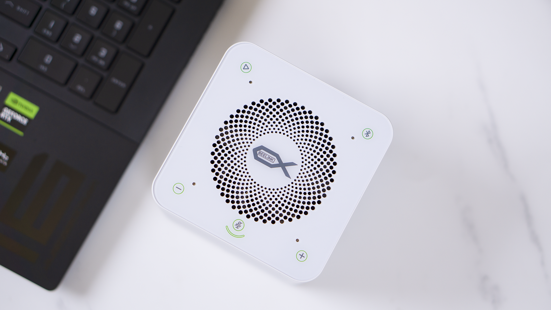 “斩杀线”下的自救！零刻MATE PRO附带会议功能的笔记本伴侣！