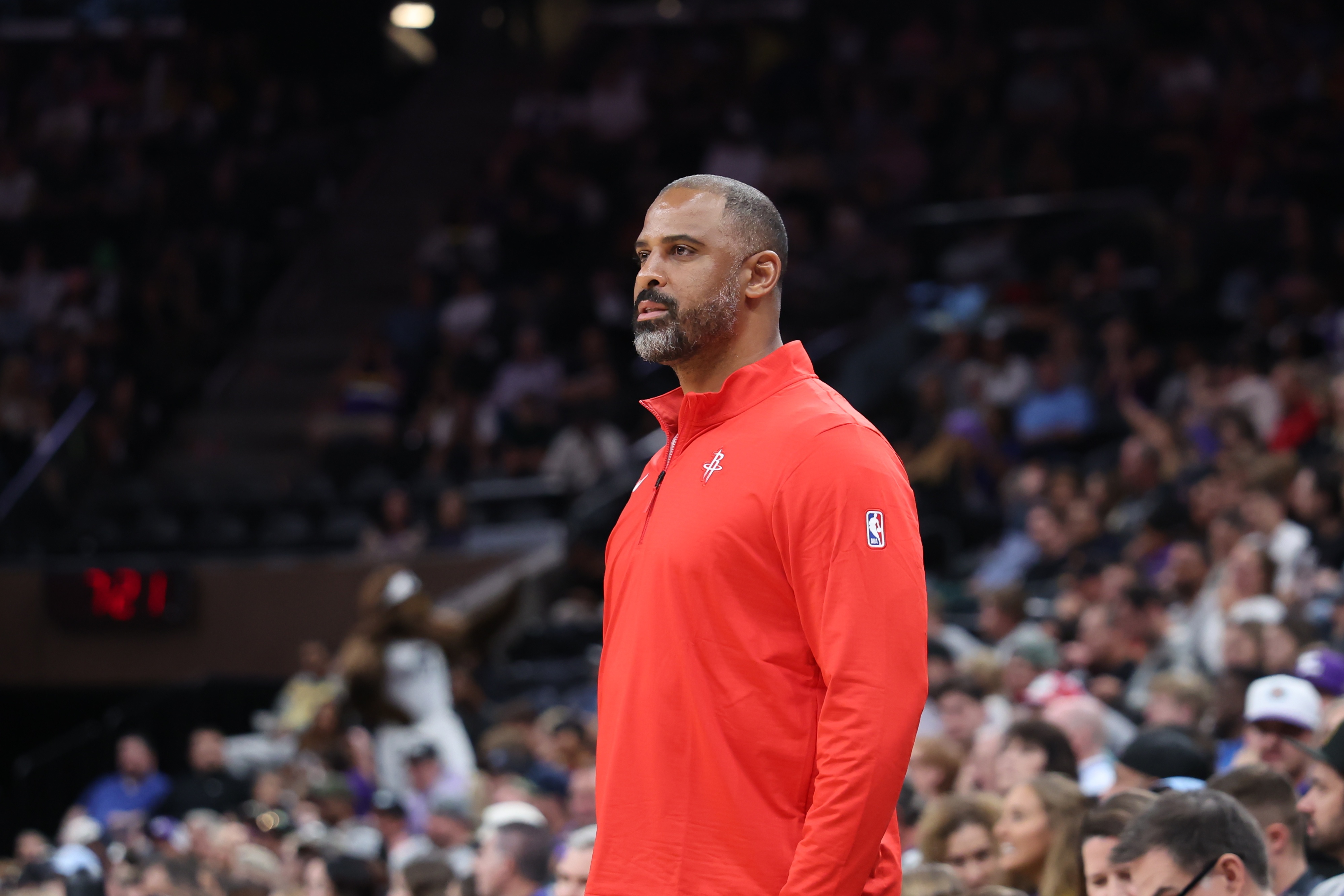 火箭队的乌度卡非常喜欢使用年轻的谢泼德，虽然21岁的谢泼德是上赛季的3号秀，但上