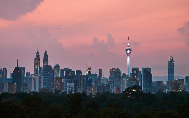 首航班开通，中马互联互通迈入新阶段