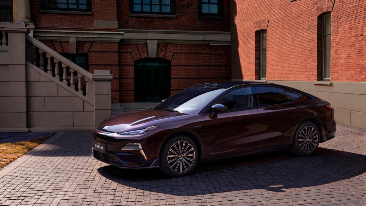 12.58万起！吉利银河星耀8远航家系列正式加新上市！