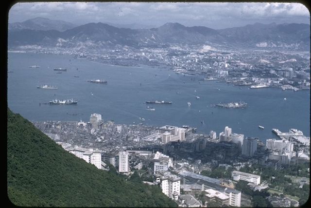  1958年，香港维多利亚港。