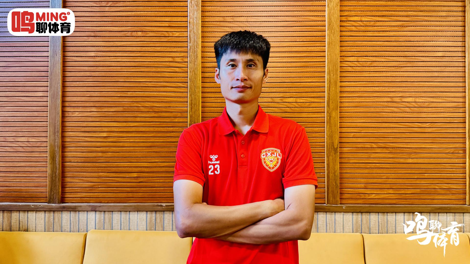 5战全胜铸广州荣光！独家专访防线主力李彬：以老带新践行“梦开始的地方”，六成自评与百分百担当