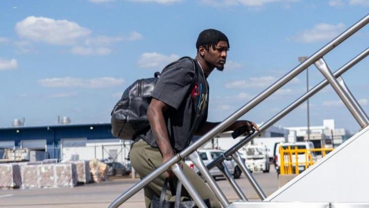 火箭队首发3选1，乌度卡失算了？只顾防守，忽略进攻，险酿大错