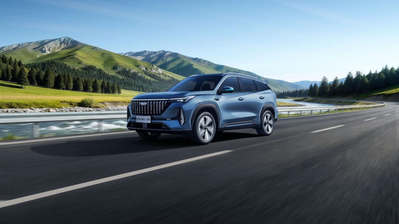 智能进阶定义燃油SUV价值标准，第四代博越L小蓝灯版上市限时价11.99万元！