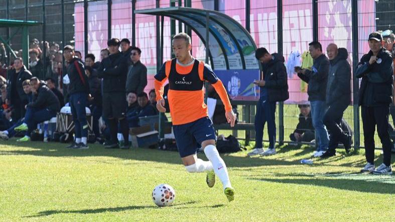 5-5！玉昆和诺亚互捅！河南2-1泰超球队，铁人5-1狂胜泰乙队！泰山3-1香港杰志