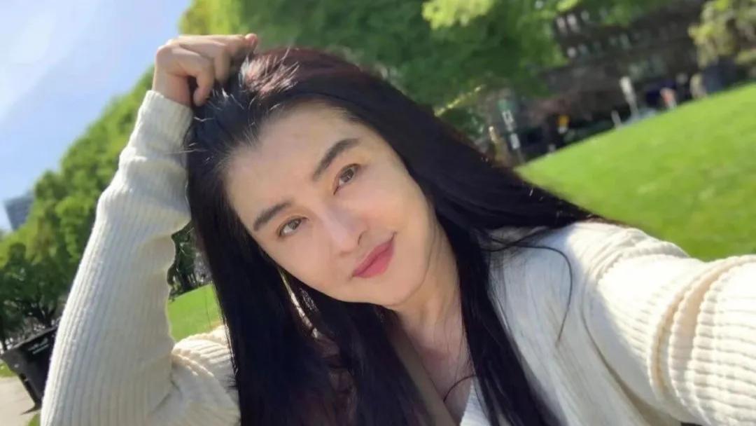 退圈20年，王祖贤还没逃过容貌审判