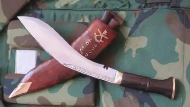 兵器越怪，死得越快！第2款比三棱军刺还残忍，美军打扫战场爱用