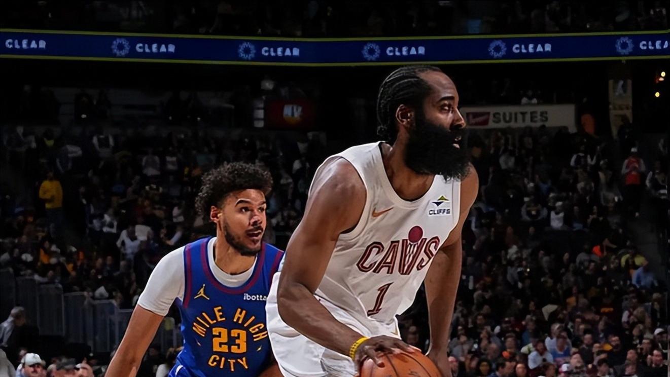 哈登逆天三分率队逆转，火箭又躺赢