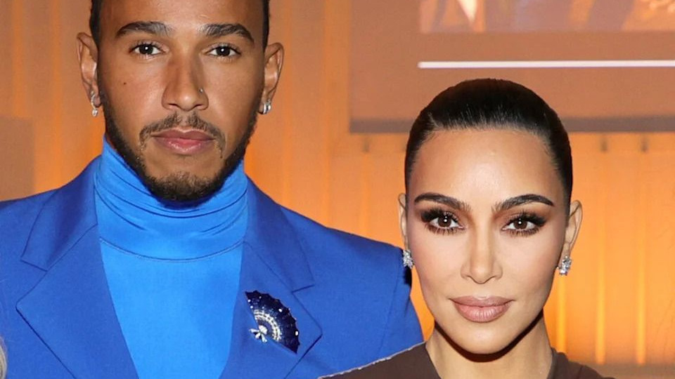 48岁坎耶彻底失控！前妻二婚在即，东京“全家福”扯下失职父亲的遮羞布