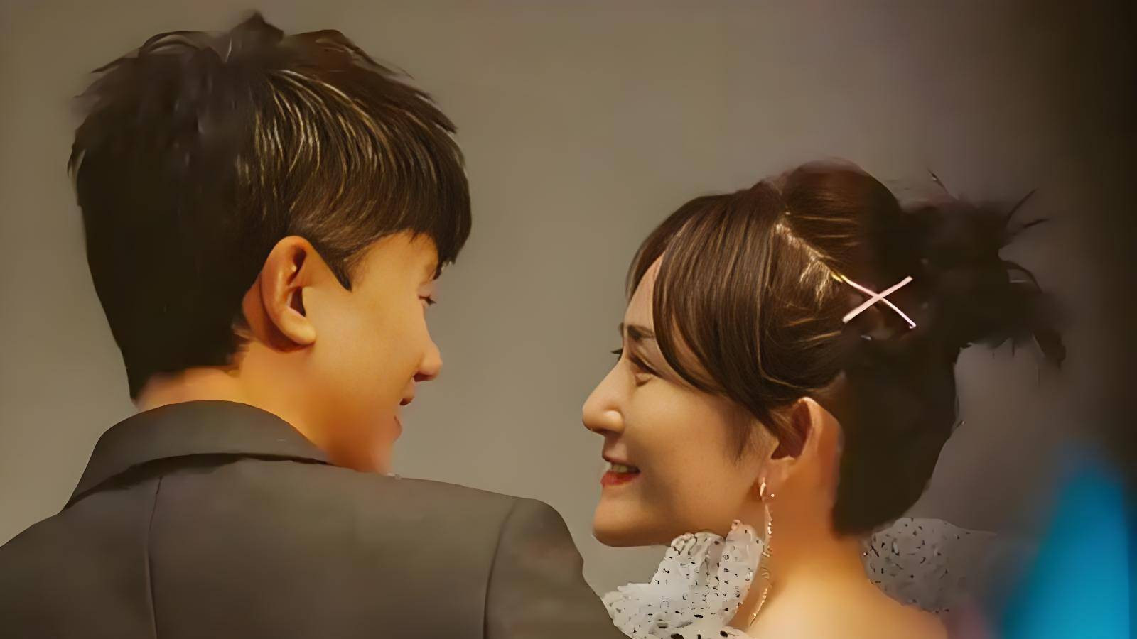 谢娜化身娱乐圈霸总硬刚，薛之谦冷处理，番茄芒果暗戳戳开战