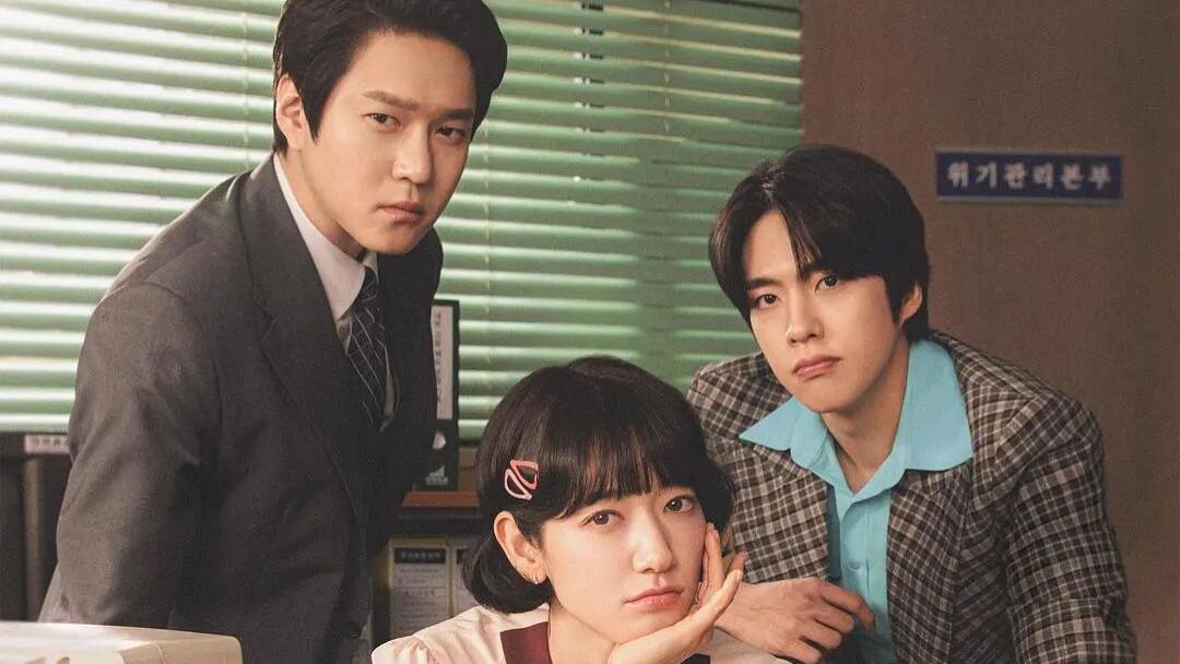 当“少女”皮下藏着90年代的猎人：《卧底洪小姐》的衰老与新生