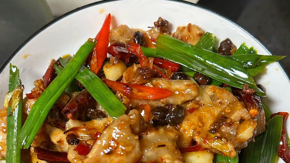 炒肉片这样做，又嫩又香，连吃三碗饭不嫌多