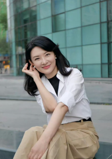 周涛一开口就赢了！生命的高贵、探索的意义、困境中的乐观，每一句都戳心，智性恋直接