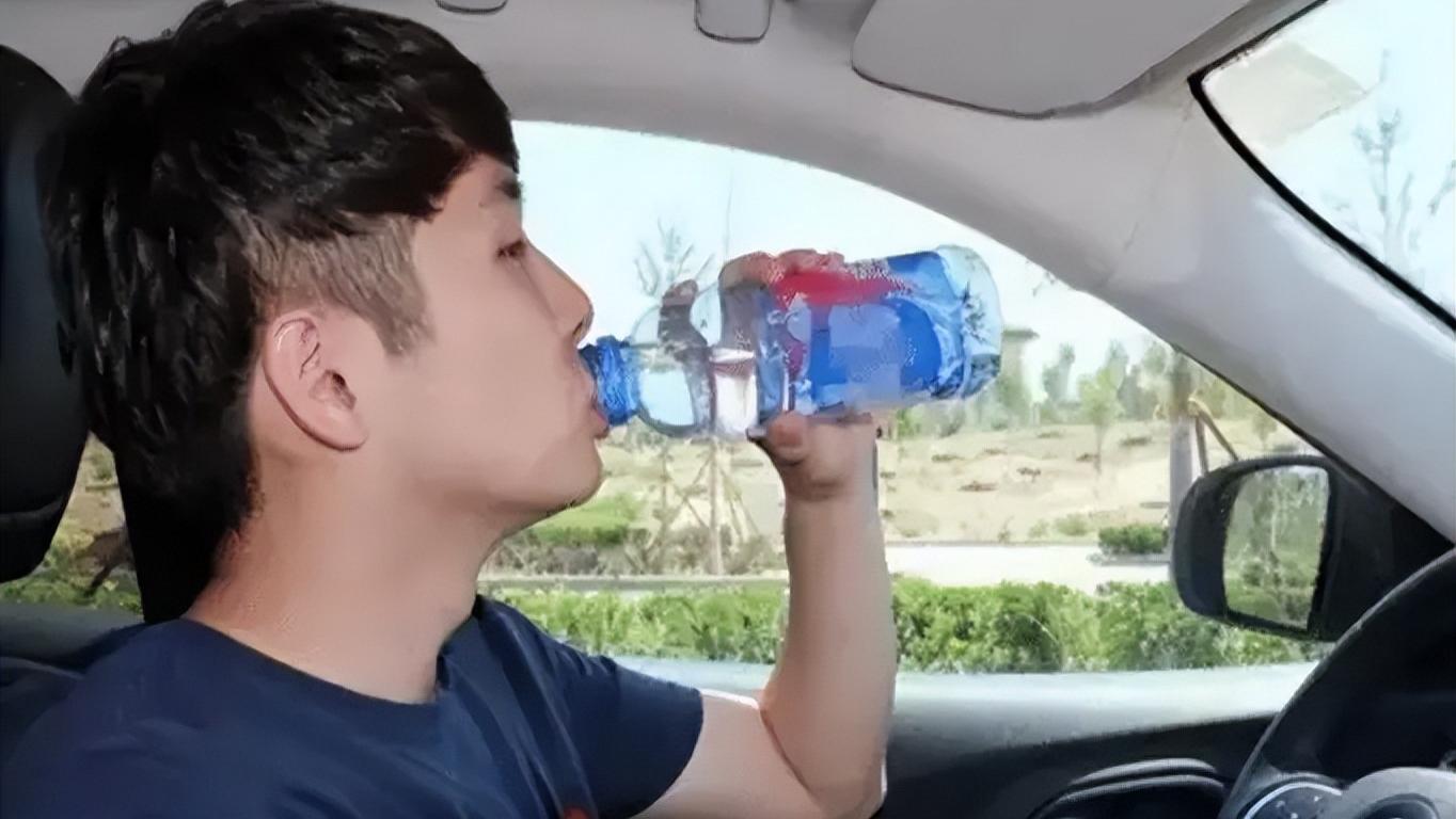 高速开车犯困？小心死神敲门！掌握这些技巧才能让回家的路更安全