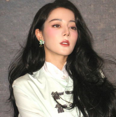 初见是茉莉的甜，再见是繁华于你的世界