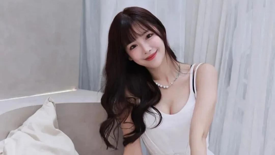 李恩菲：百万网红背后的生存法则