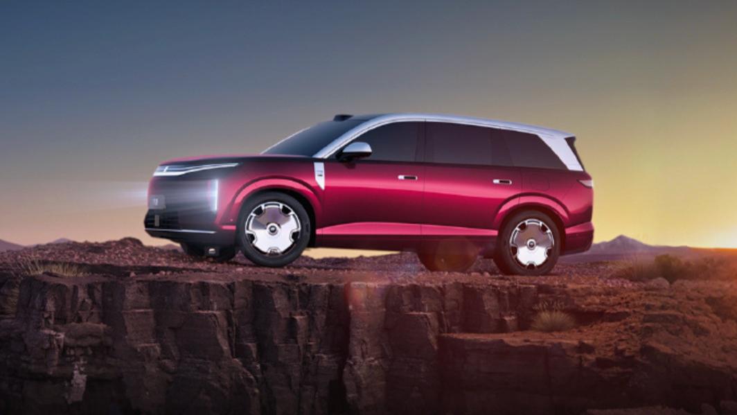 科技平权！比亚迪大唐EV北京车展开启预售25万起+950km续航