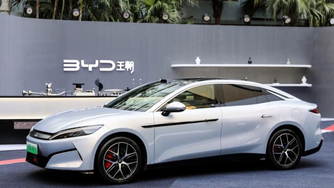 比亚迪两款新车搭载二代刀片电池，半固态+高能量密度，续航破千