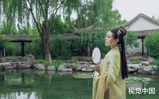 清高夫君要贬我为妾，迎表妹做正妻？我连夜搬空家当，让他们知道什么叫家徒四壁