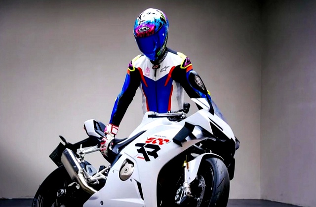 葡萄牙埃斯托里尔，张雪机车凭自主研发的820RR-RS摘WSBK SSP桂冠，结