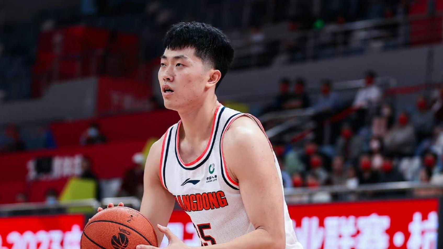 广东对阵北京！李楠缺兵少将，张皓嘉请求参赛，胡明轩表态