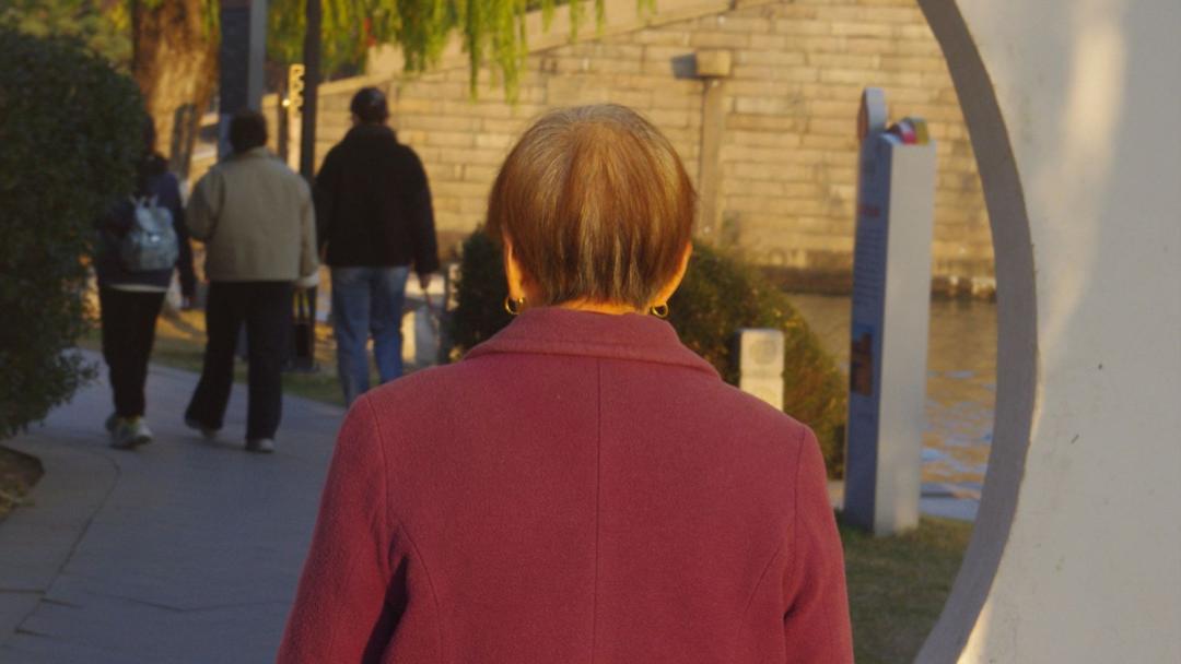 在每月7000多的养老院住了一年后，我才明白：再好再贵的养老院，也买不来这三样东西