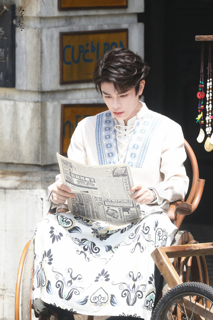 谁能懂从路透就能看出角色的张力
更加期待丁禹兮饰演的张海虾