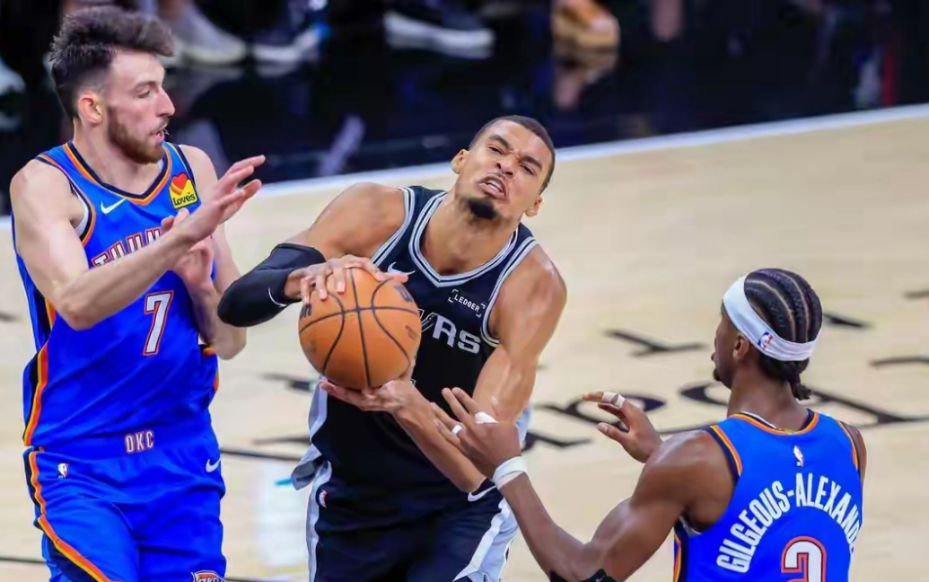 今日8：00点，美国NBA季后赛，对阵的双方是：雷霆VS马刺
西决抢七，雷霆主场