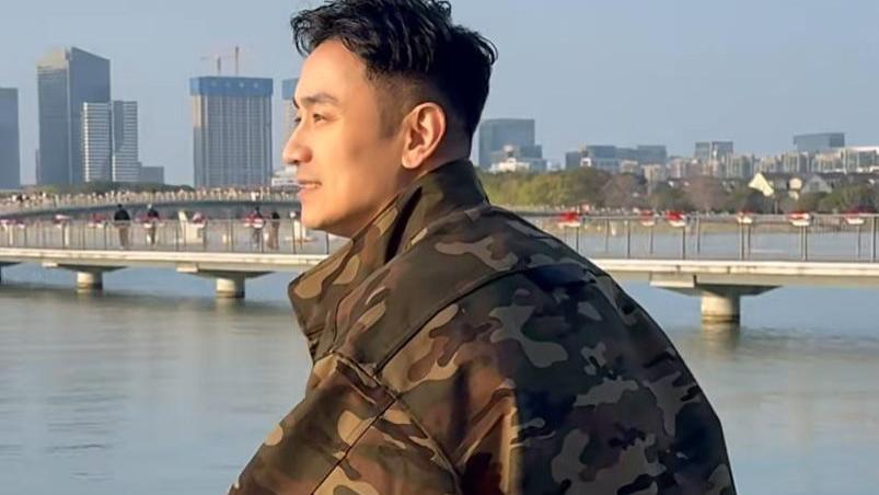 48岁林佑威自曝定居苏州！独自坐地铁没人认识，感叹内地发展太快