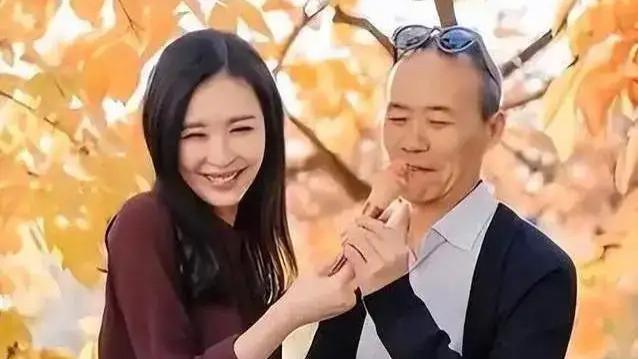 王石传闻被抓，田朴君霸气护夫连续三次发文，女儿也安慰妈妈