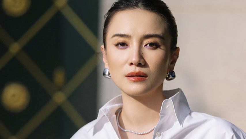 ​宋佳直言脸上痣从不遮盖 自然印记反成表演加分项