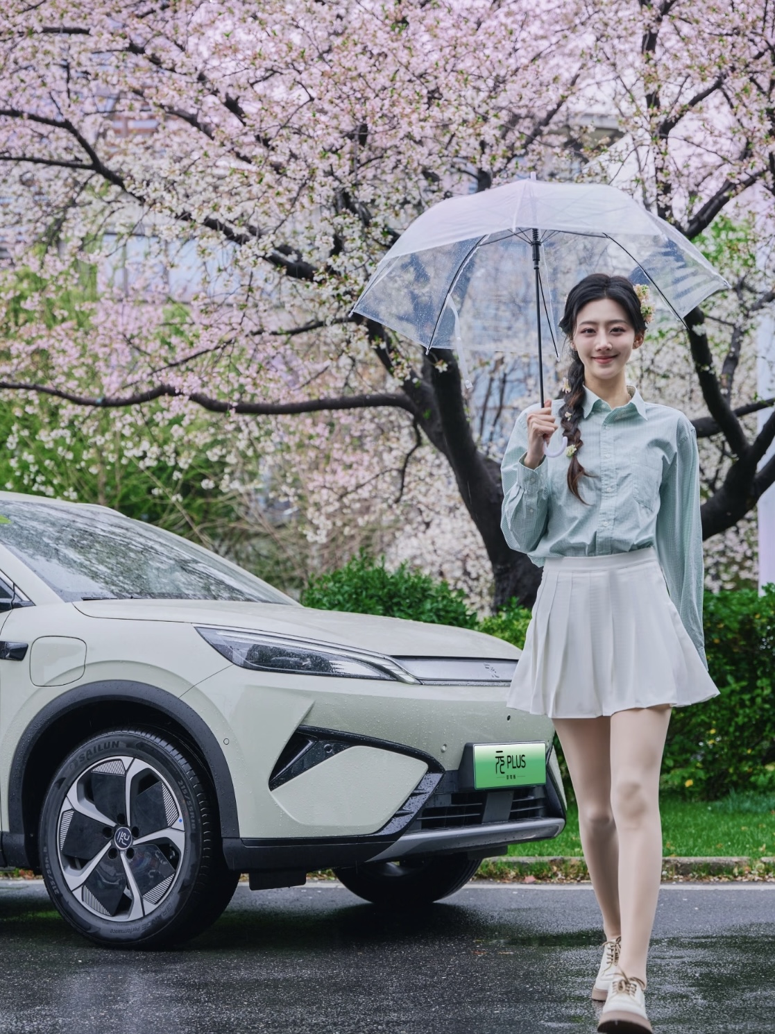 比亚迪元PLUS“硬抗导弹”，极端考验下更显安全实力