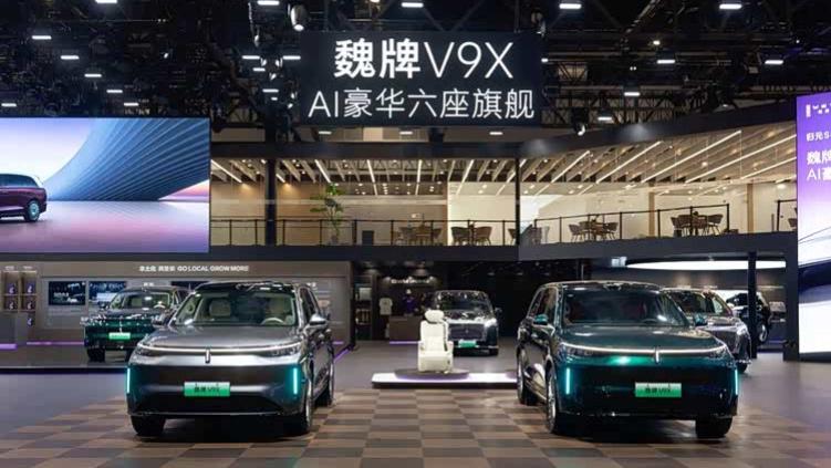 聚焦打造中国豪华汽车全球旗舰标杆，魏牌V9X亮相北京车展