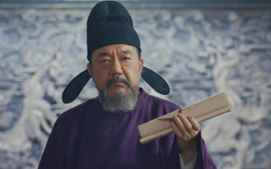 《太平年》：冯道在家抱枕头装病，为何能一句话救钱弘俶的命？