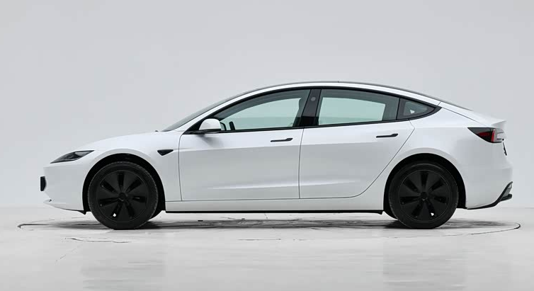 新款Model3杀到23.55万续航750公里但销冠宝座真能坐稳吗
特斯拉这次改